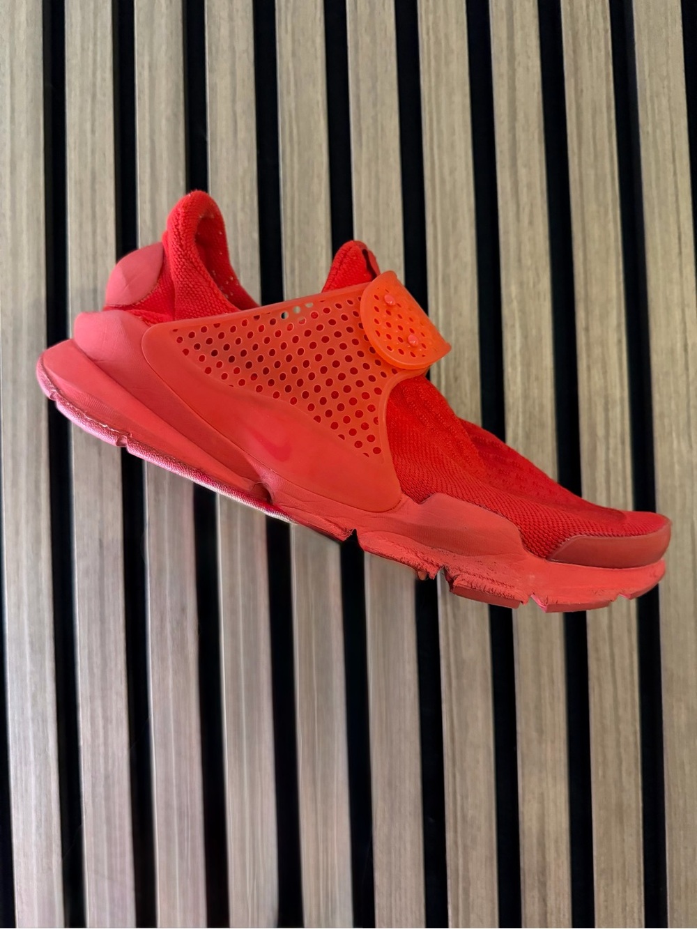 Nike Sock Dart Triple Red
